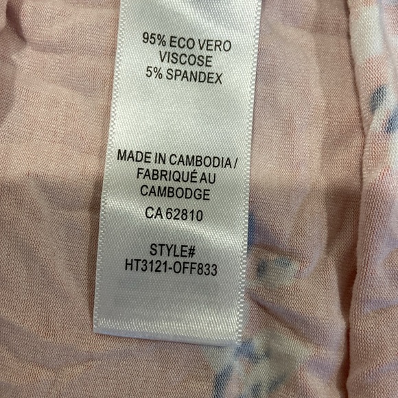 Women’s Ricki’s off shoulder coral floral shirt - Picture 4 of 4